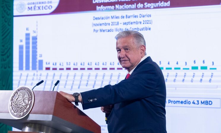 Presentan informe sobre iniciativa de reforma en materia eléctrica; "conviene al pueblo", afirma presidente