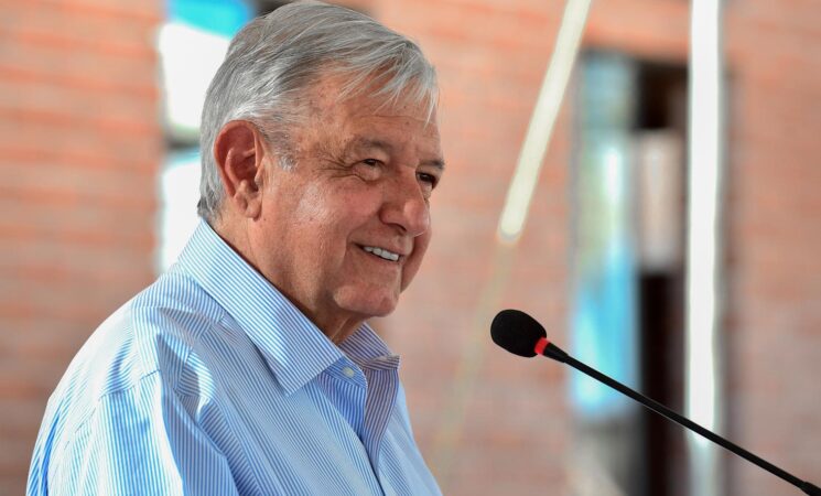 Presidente inaugura primera etapa de Universidad para el Bienestar Benito Juárez García en San Quintín