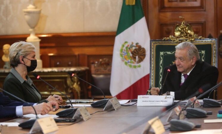 Presidente dialoga con secretaria de Energía de Estados Unidos en Palacio Nacional