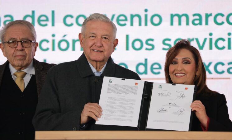 Presidente firma convenio para la federalización de los servicios de salud en Tlaxcala