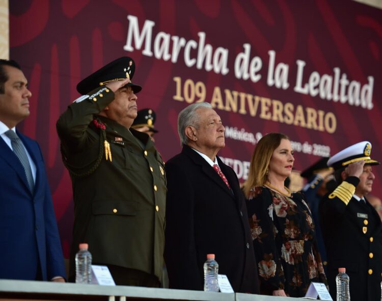 Presidente conmemora 109 Aniversario de la Marcha de la Lealtad en Chapultepec