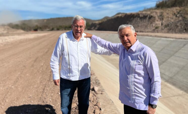 Presidente supervisa presas Picachos y Santa María en Sinaloa