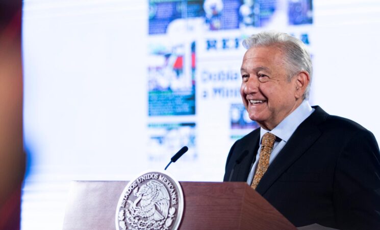 Decisión de la SCJN sobre Ley Eléctrica es histórica, patriota y en beneficio del pueblo de México, afirma presidente