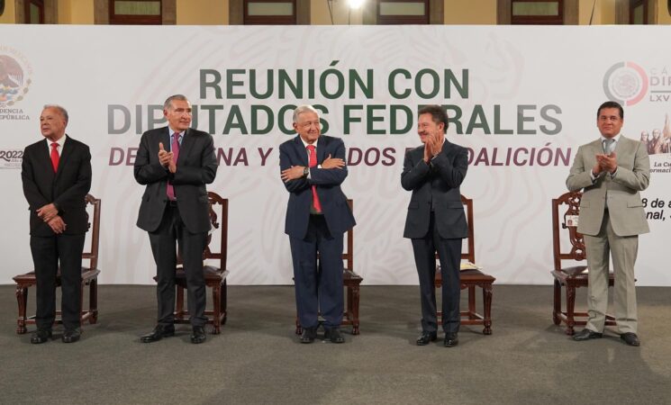 Presidente reconoce impulso de legisladores a la transformación de México y defensa de los bienes de la nación