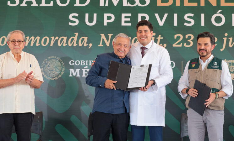 Presidente refrenda compromiso de basificar al personal médico del país; supervisa hospital de IMSS Bienestar en Nayarit