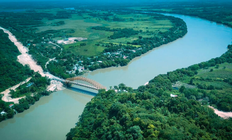 Presidente constata avances en tramos de obra del Tren Maya