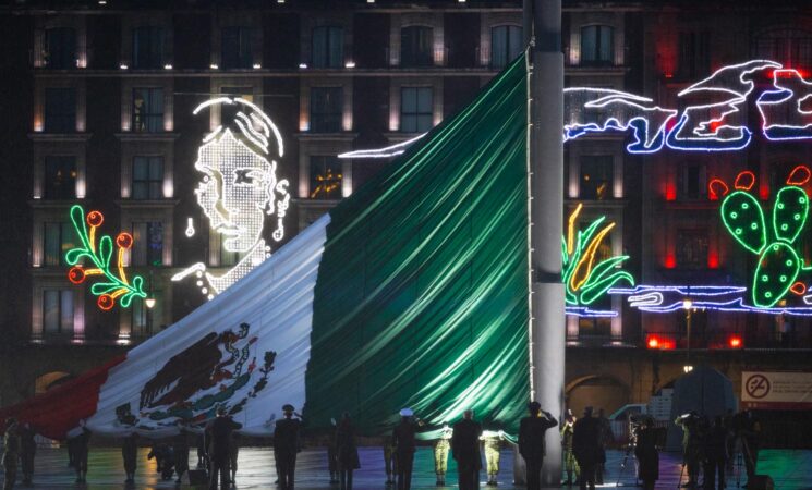 Presidente rinde homenaje a víctimas de los sismos de 1985 y 2017