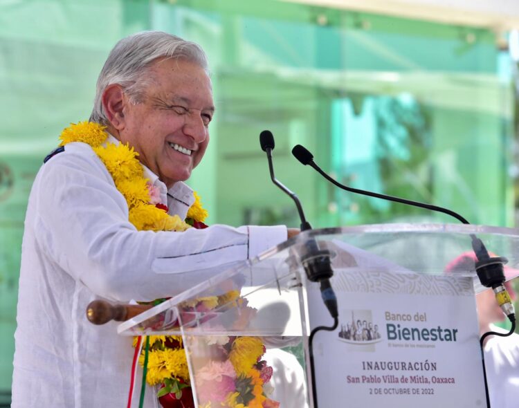 Presidente inaugura sucursal del Banco del Bienestar en Mitla, Oaxaca; institución tendrá presencia en todo el estado, afirma