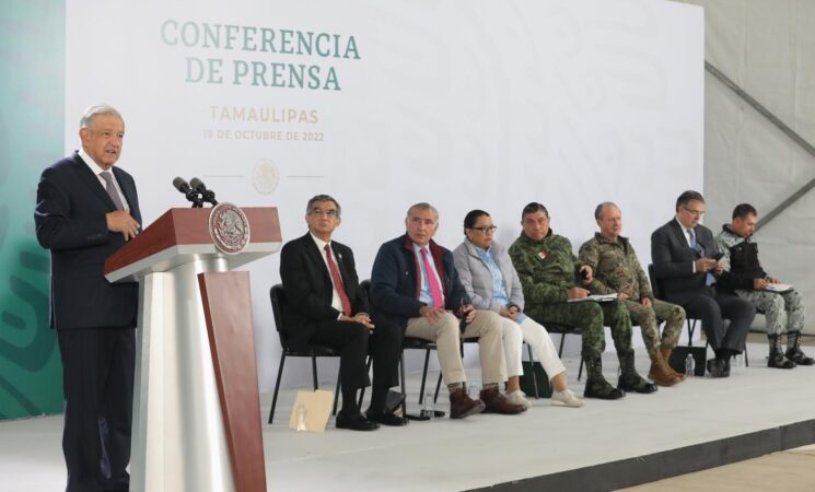 Presidente celebra entrega de visas temporales para que migrantes viajen a Estados Unidos