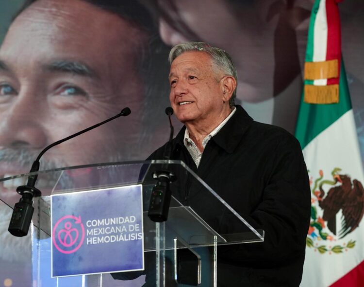 Presidente inaugura Comunidad Mexicana de Hemodiálisis en Toluca