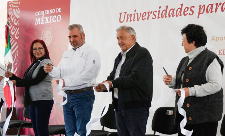 Universidades para el Bienestar garantizan acceso a jóvenes a educación superior, afirma presidente; inaugura sede en Áporo, Michoacán