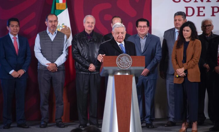 Sembrando Vida reduce cultivo de plantas para la fabricación de drogas, resalta presidente; Cuarta Transformación fomenta bienestar a través del Humanismo Mexicano, afirma