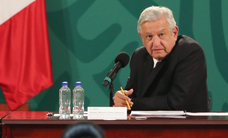 Presidente AMLO expresa respaldo a Lula en Brasil tras disturbios en Poder Judicial