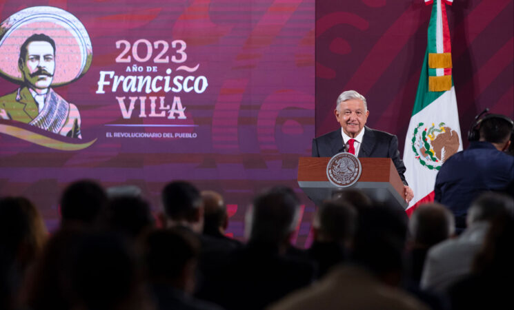 Presidente celebra 80 años del Instituto Mexicano del Seguro Social; agradece compromiso de trabajadores de la salud