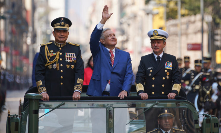 Presidente conmemora 110 Aniversario de la Marcha de la Lealtad en Centro Histórico de la Ciudad de México