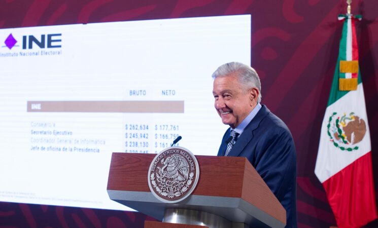 Presidente celebra fortaleza del peso en sexenio de la Cuarta Transformación