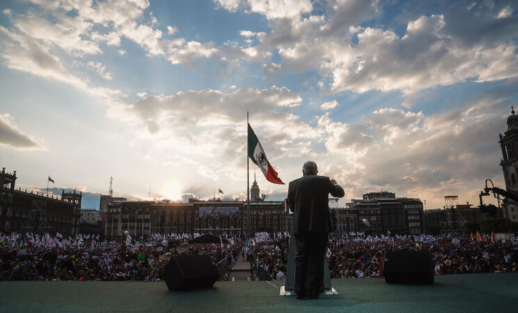 Fotogalería. 85 Años de la Expropiación Petrolera, desde el Zócalo de la Ciudad de México