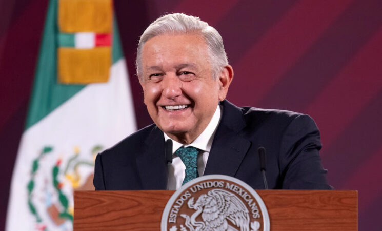 Gobierno de México recupera vía férrea en el sureste por seguridad nacional; previene privatización de obras estratégicas