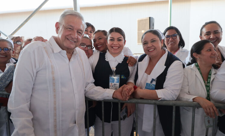 Gobierno redoblará esfuerzos para consolidar transformación del sistema de salud público, asegura presidente