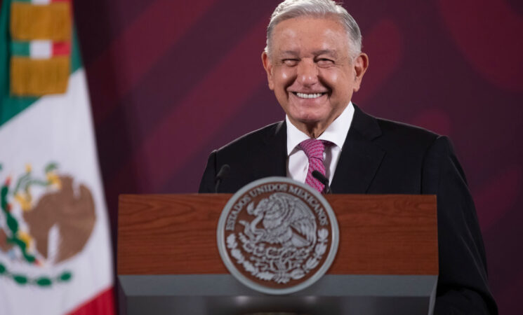 Economía de México es fuerte: presidente; crecimiento con bienestar es distintivo de la 4T