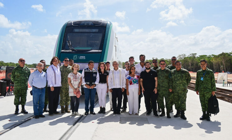 Presidente da bienvenida a Cancún al primer vagón del Tren Maya