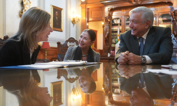 Gobiernos de México y Estados Unidos dialogan sobre migración, cooperación para el desarrollo y combate al tráfico de fentanilo