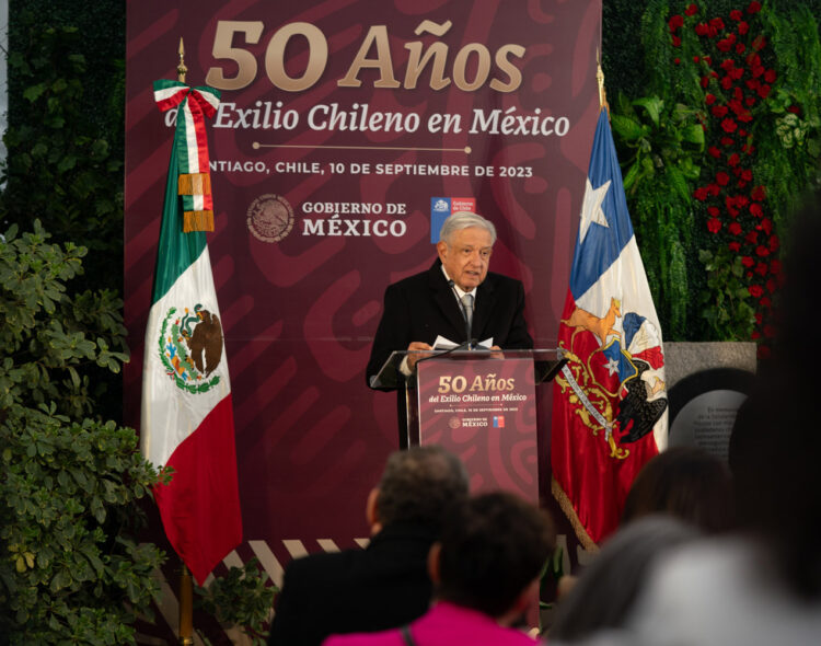 Discurso del presidente Andrés Manuel López Obrador en los 50 años del exilio chileno en México desde la Residencia Oficial de México en Chile