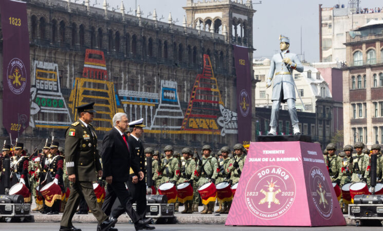 Fotogalería. Desfile cívico militar: 213 años del Grito de Independencia