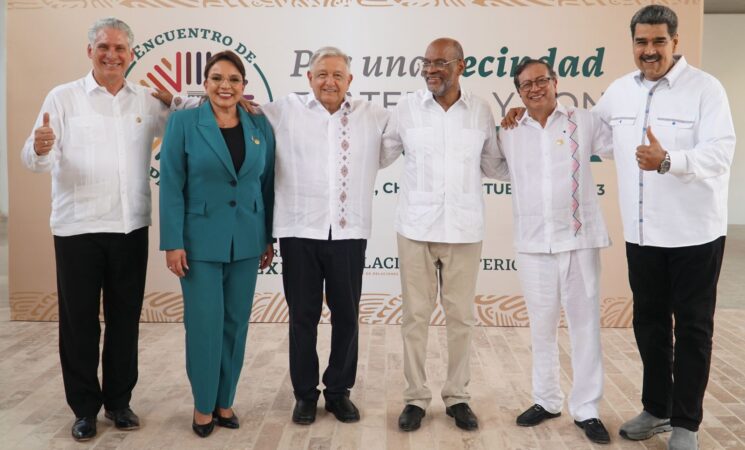 Presidente encabeza Encuentro de Palenque, por una vecindad fraterna y con bienestar; llama a sumar esfuerzos para atender migración