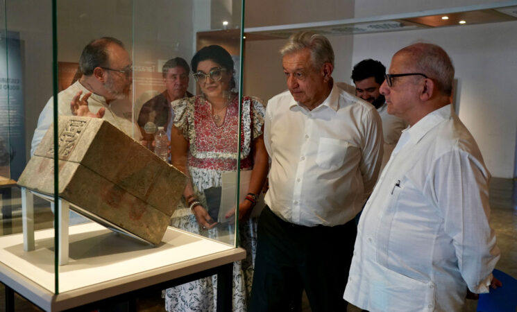 Presidente constata restauración del Museo Regional de los Pueblos de Morelos y murales de Diego Rivera