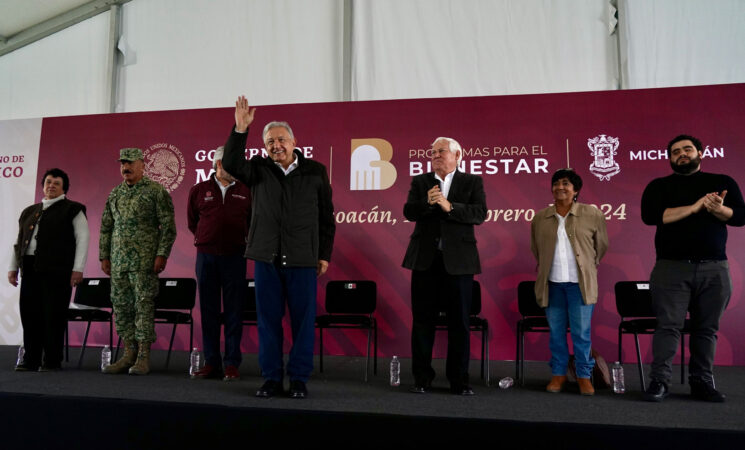 Transformación continuará, asegura presidente en Michoacán; constata avances de Programas para el Bienestar