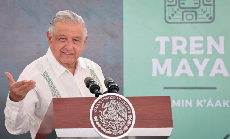 Presidente inaugura tramo Cancún-Playa del Carmen del Tren Maya; gobierno supera desafíos para cumplir compromiso con el pueblo