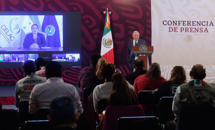 Venezuela y Honduras retiran a personal diplomático en Ecuador en solidaridad con México