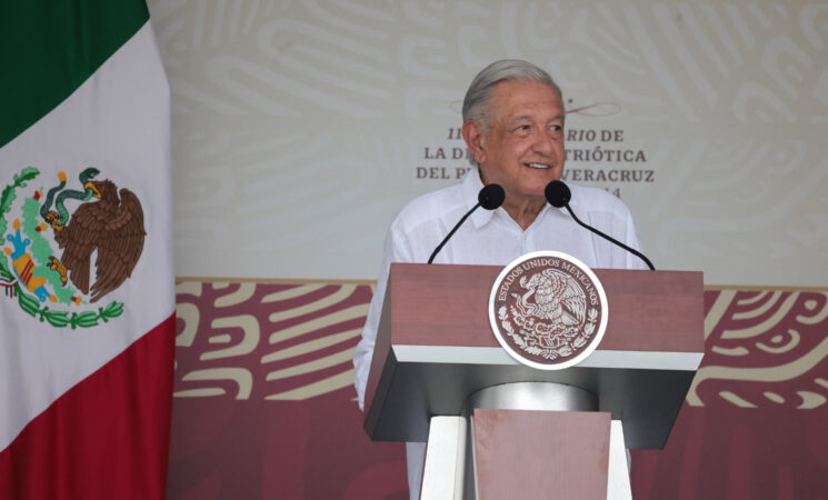 México seguirá siendo país libre, independiente y soberano, afirma presidente en 110 Aniversario de la Defensa Patriótica del Puerto de Veracruz