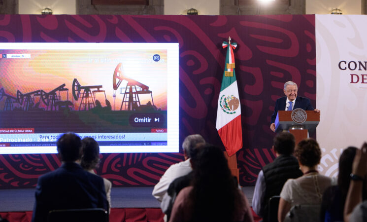 Presidente alerta sobre mensaje falso creado con inteligencia artificial para invertir en Pemex