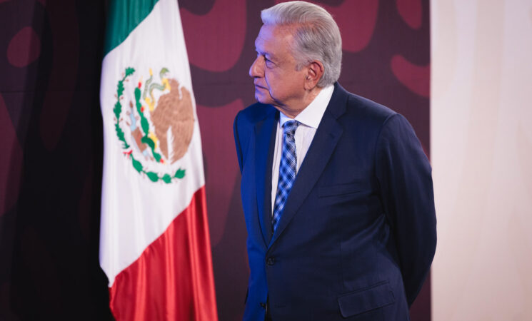 Frontera México-Estados Unidos no se cierra: presidente; países mantienen estrecha relación comercial