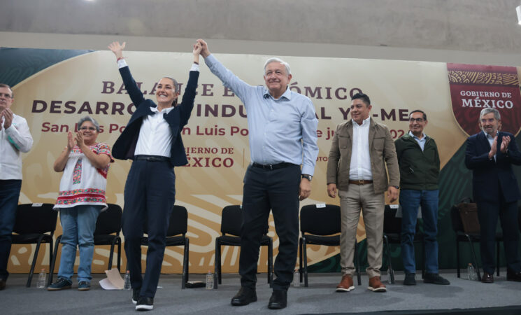 Modelo de Economía Moral redujo la pobreza y beneficia a todos los sectores en México, afirma presidente