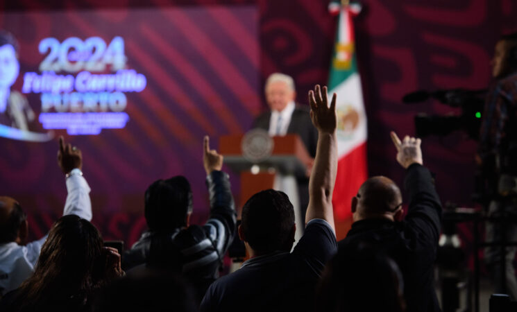 Deuda externa de México baja por primera vez en la historia durante la 4T