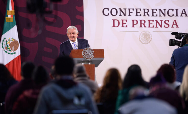 Jueces violan división de poderes al otorgar amparos contra reforma al Poder Judicial: presidente