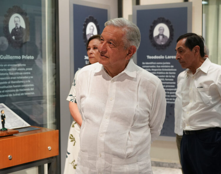 Presidente inaugura Centro Cultural “Leyes de Reforma” en Veracruz, “centro de la historia de México”