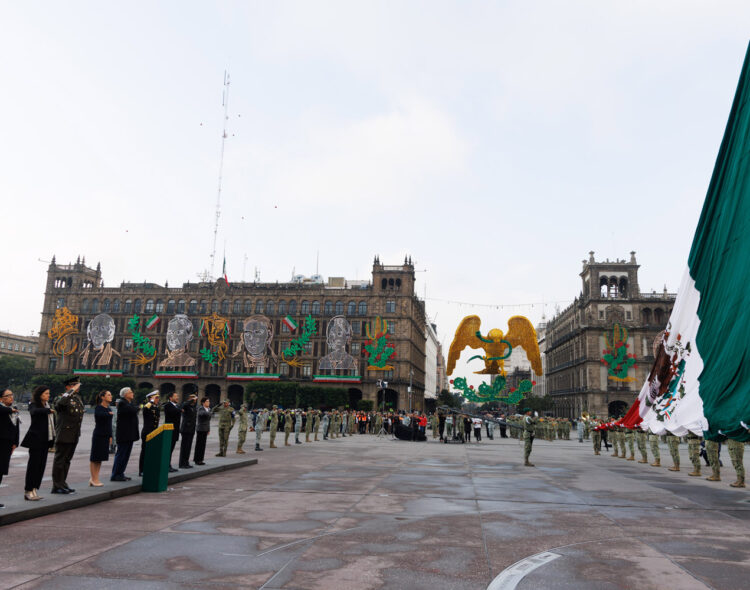 Presidente rinde homenaje a víctimas de los sismos de 1985 y 2017